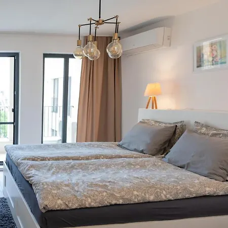 Mali Apartament Varna